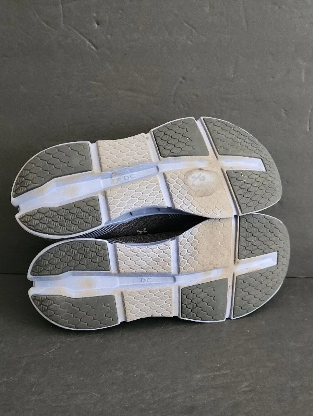 On Running Men's Athletic Shoes Black and Blue Size 11